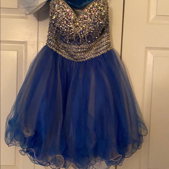 dress - Picture 1 of 4